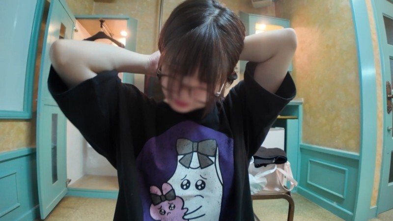 FC2-PPV-4714506 梅甘娜城人 JD 口交2